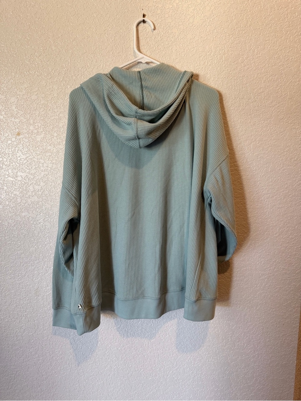 NWT Aerie Sage Green Waffle Knit Hoodie Oversized Pullover Sweatshirt Large - Picture 4 of 12